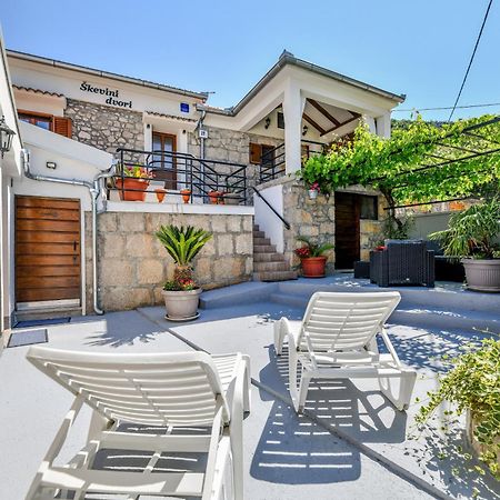 Holiday Home Skevini Dvori Стариград-Пакленица Экстерьер фото