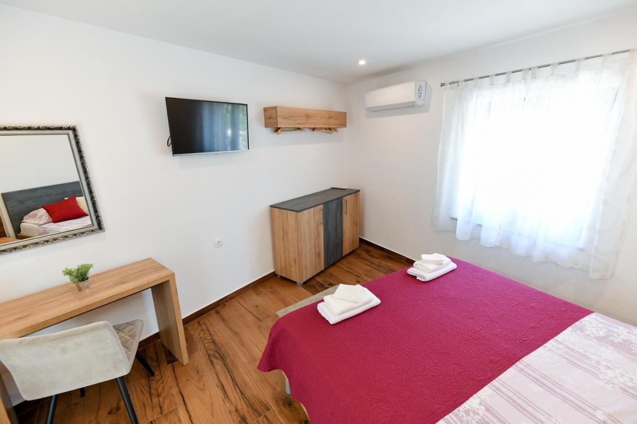 Holiday Home Skevini Dvori Стариград-Пакленица Экстерьер фото