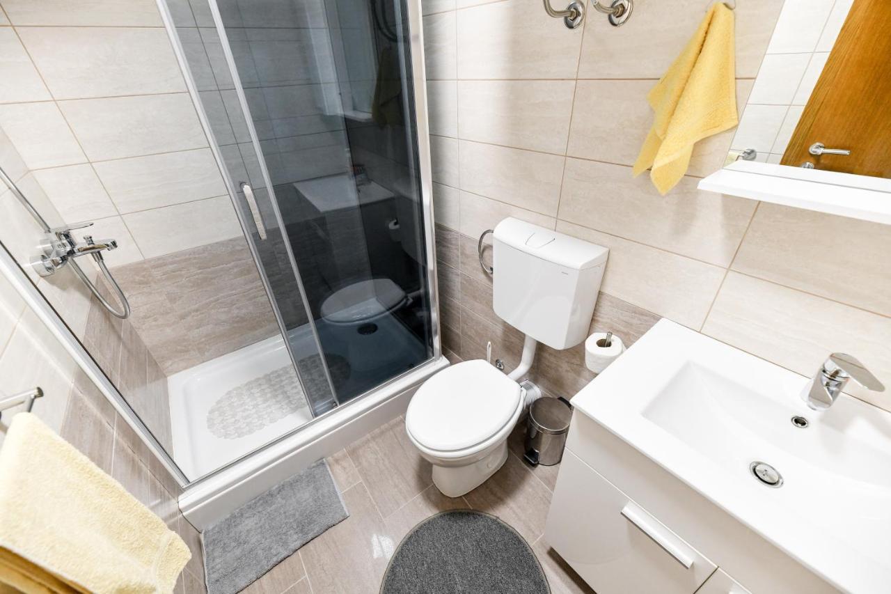 Holiday Home Skevini Dvori Стариград-Пакленица Экстерьер фото