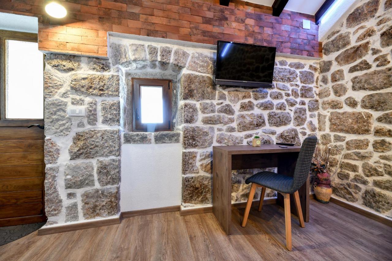 Holiday Home Skevini Dvori Стариград-Пакленица Экстерьер фото